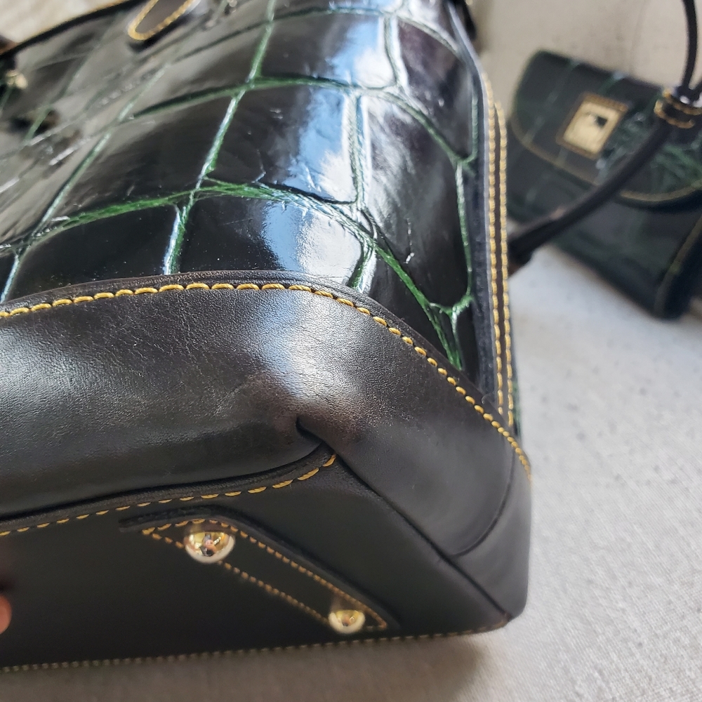 Dooney & Bourke croc embossed Dillen satchel - Picture 4 of 11